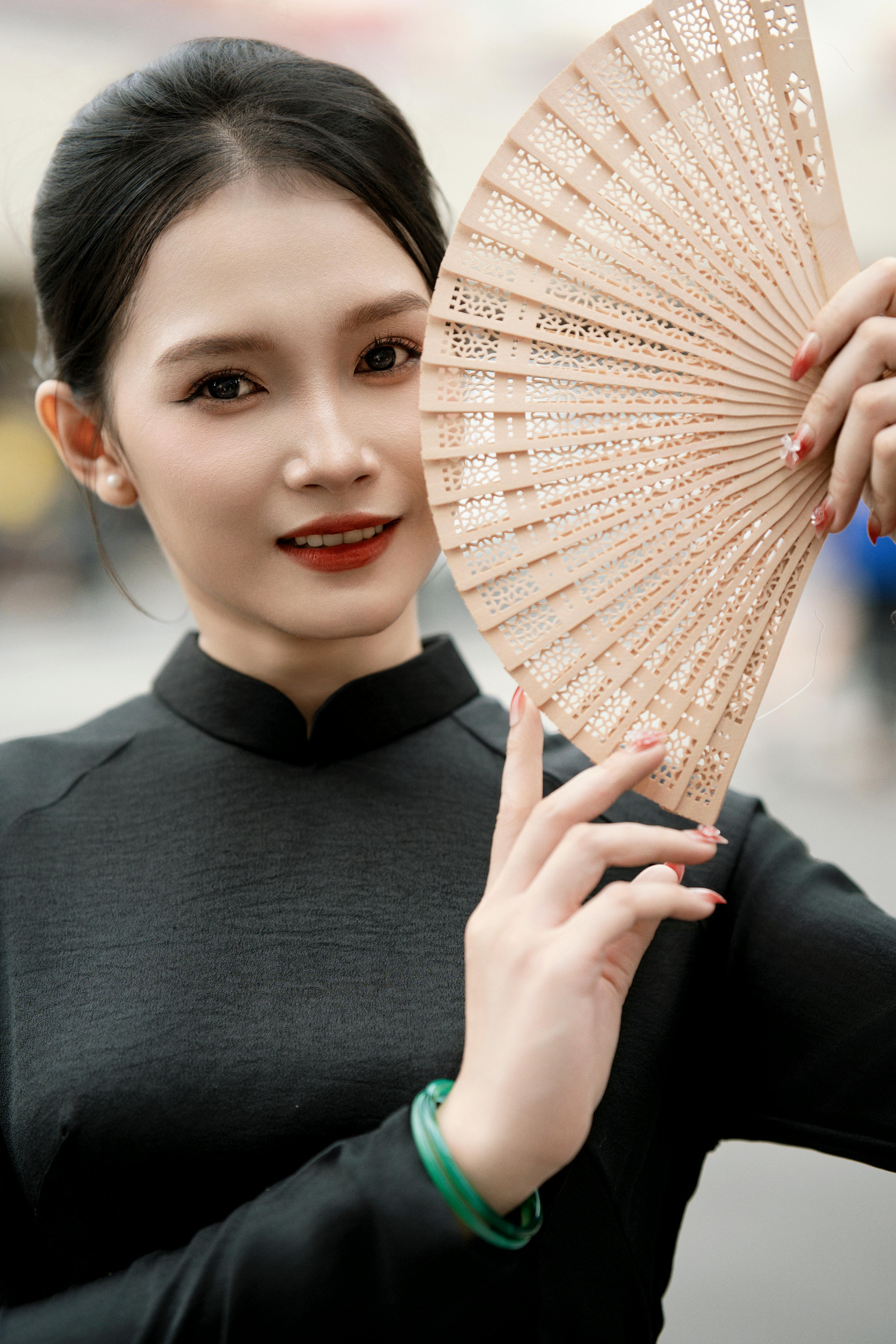 合作伙伴形象图：企业宣传片交付